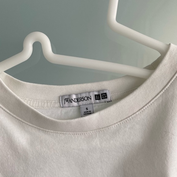 Uniqlo JWA Asymmetrical T-shirt - Picture 3 of 5